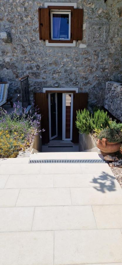 Bonvivan House Diminici Luaran gambar