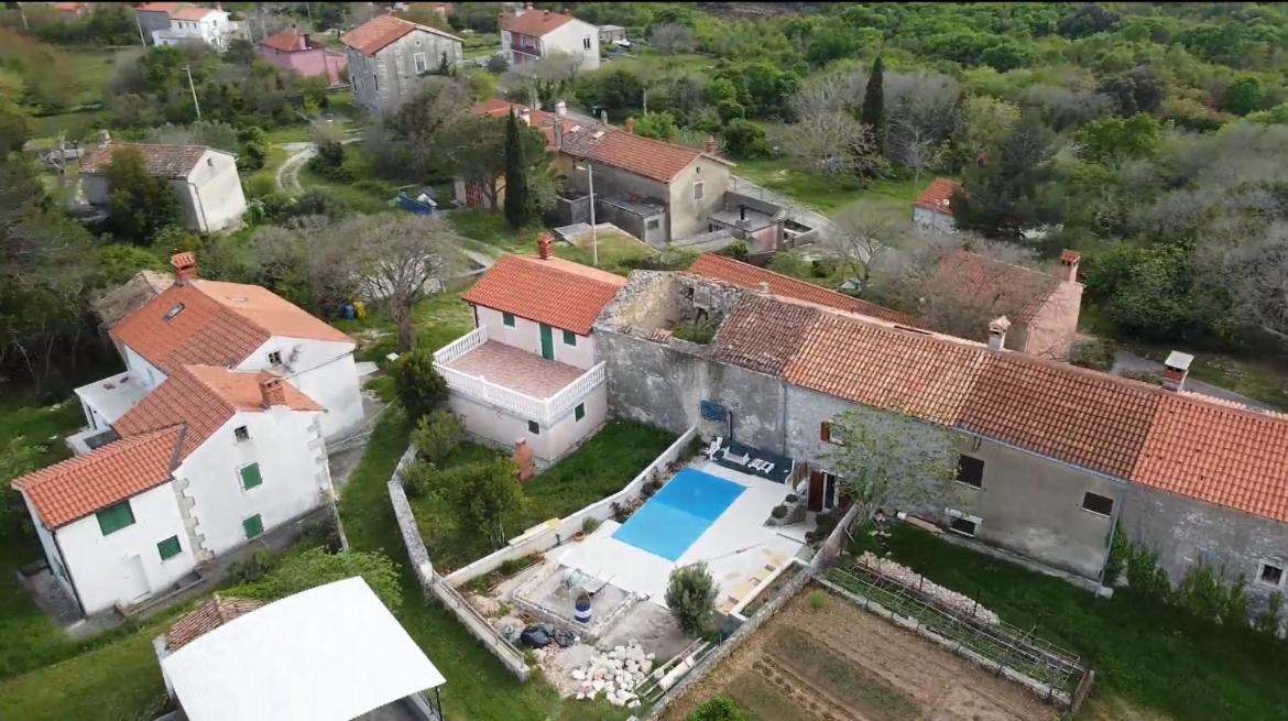 Bonvivan House Diminici Luaran gambar
